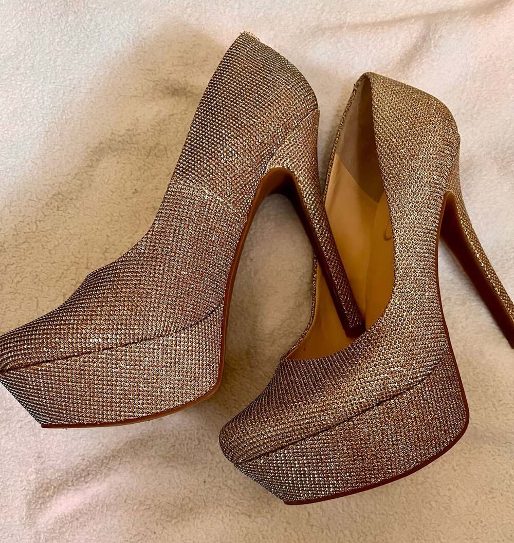 Jessica Simpson Gold Glitter Platform Heels